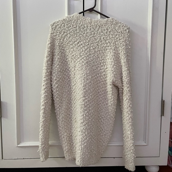 abercrombie and fitch cream colored button sweater - Picture 2 of 6